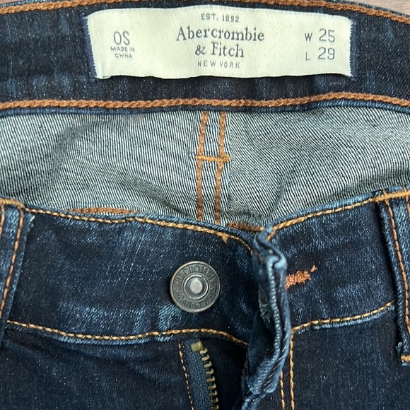 Dark Blue Faded Wash Abercrombie Jeans size 25/29 - Picture 2 of 3